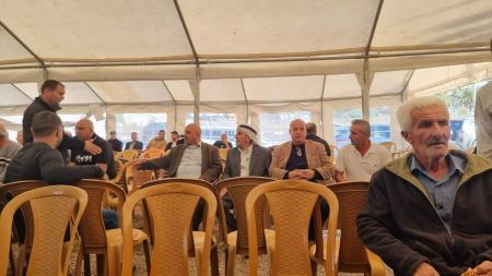 وفد من برطعة يقدم واجب العزاء في وفاة والدة الاسير كريم يونس